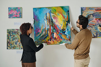Cómo empezar a invertir en arte contemporáneo: guía para nuevos coleccionistas